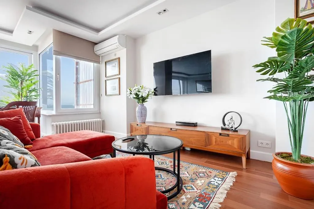 Signature Luxury Apartment At Galataport / Emre 11 Стамбул